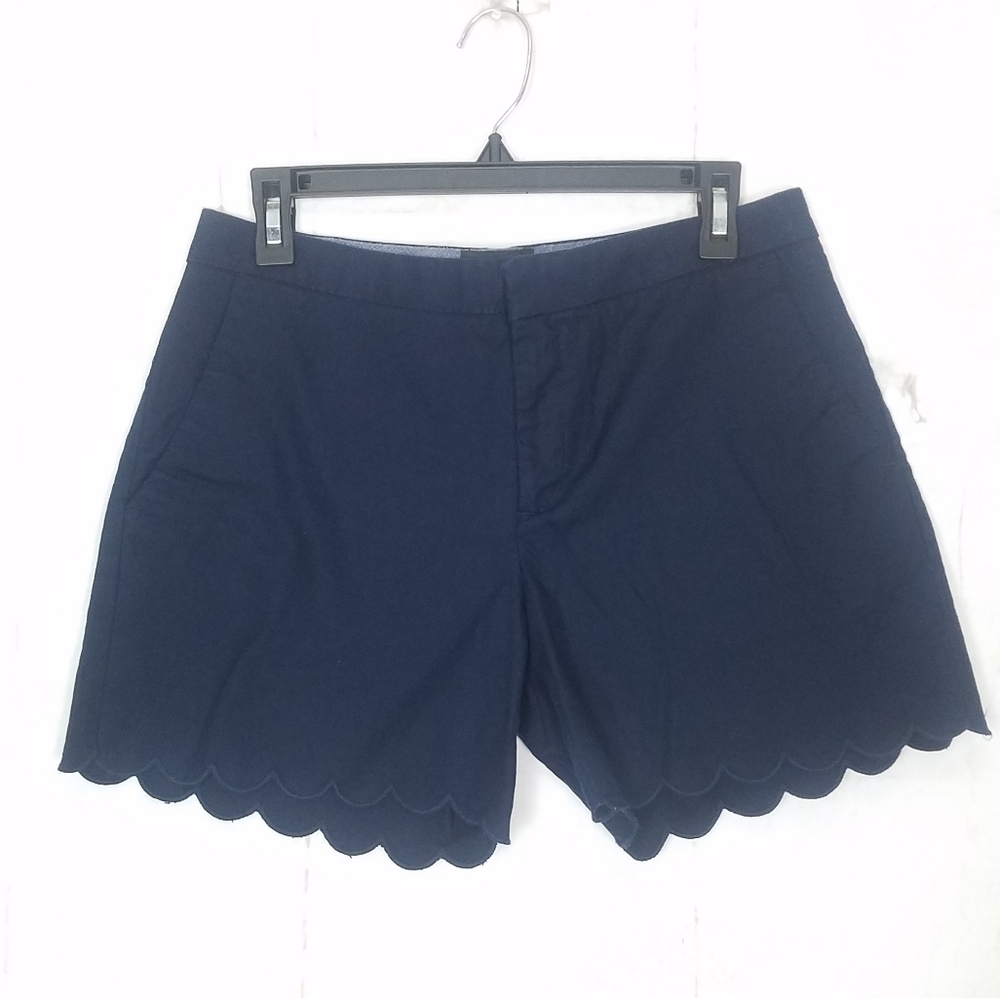 Banana republic navy blue scalloped chino shorts